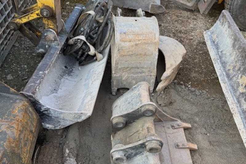 OmecoHub - Immagine NEW HOLLAND E30.2R